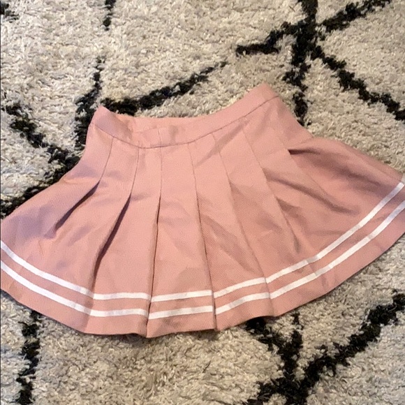 Pink polyester cheer skirt! - Picture 1 of 1